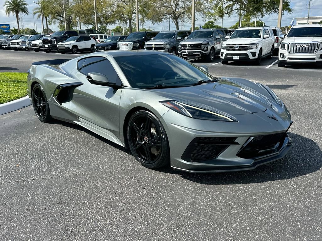 Used 2022 Chevrolet Corvette 2LT Coupe w/ Z51 Performance Package image 4