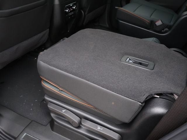 New 2026 GMC Yukon AT4 w/ AT4 Premium Plus Package AWD/4WD image 17
