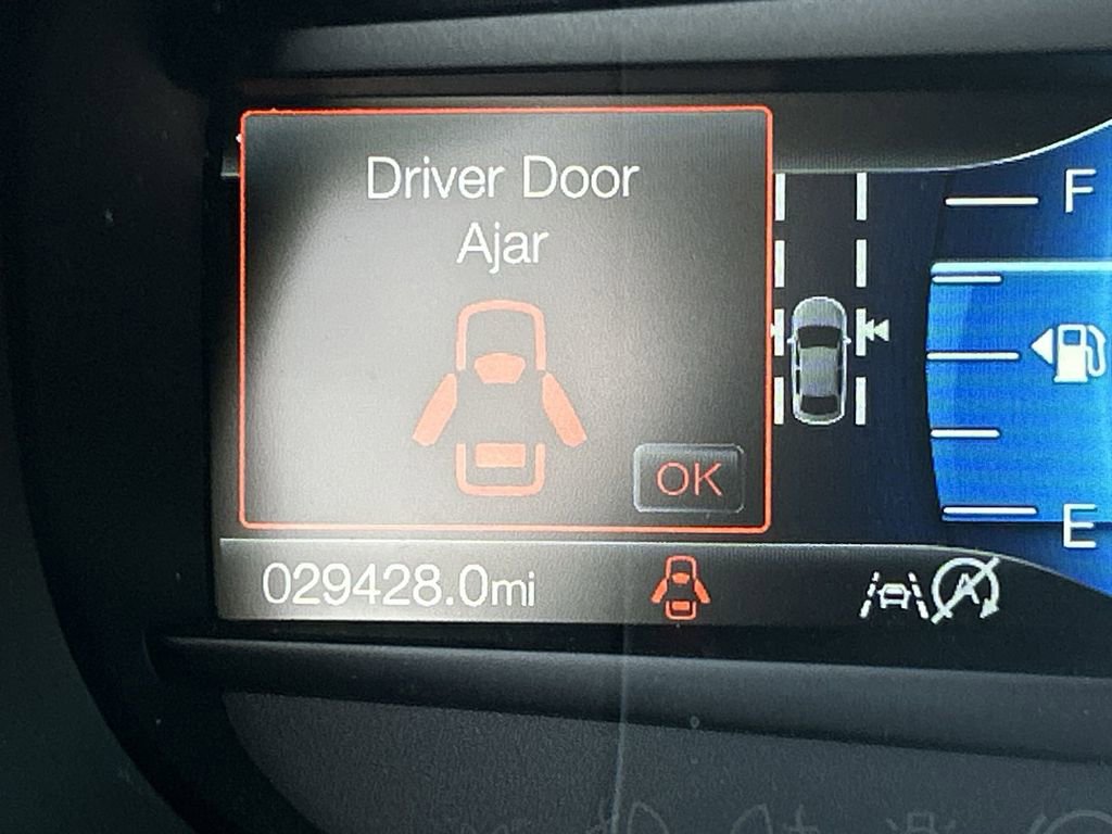 Used 2022 Ford Edge SE image 12