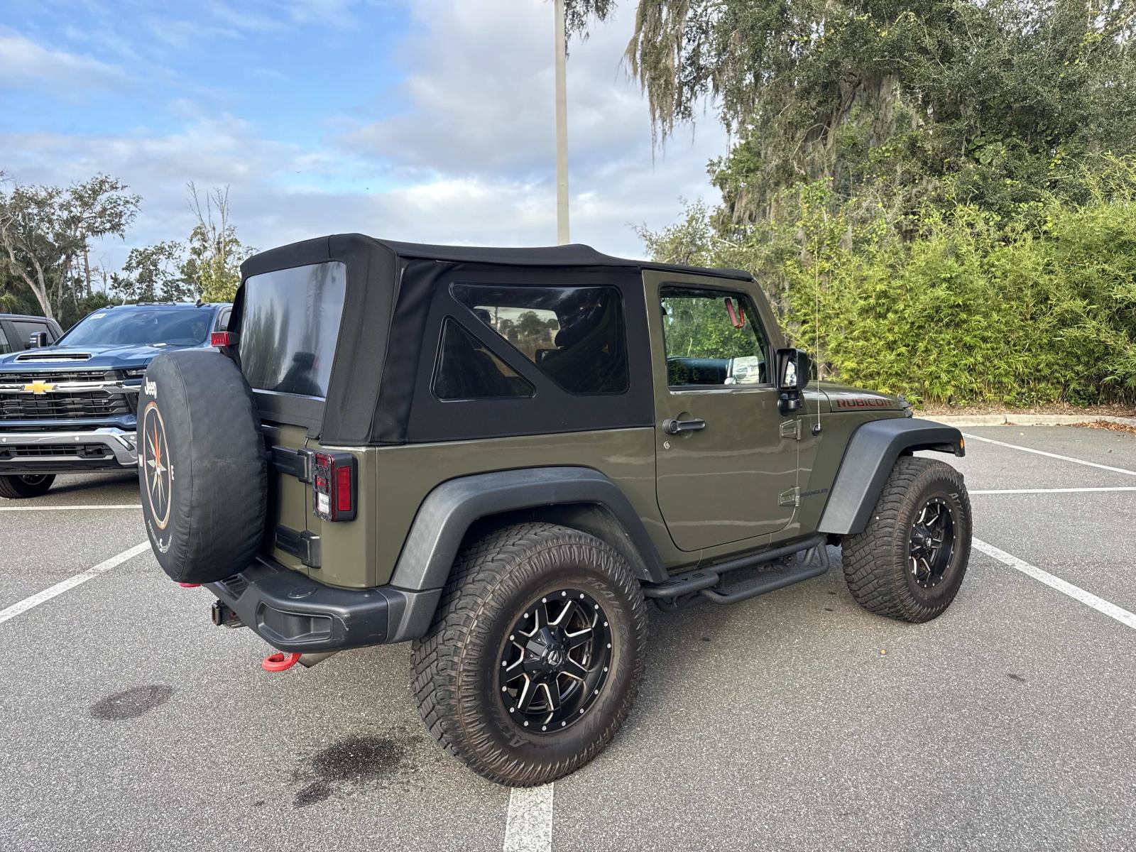 Used 2016 Jeep Wrangler Rubicon AWD/4WD image 3