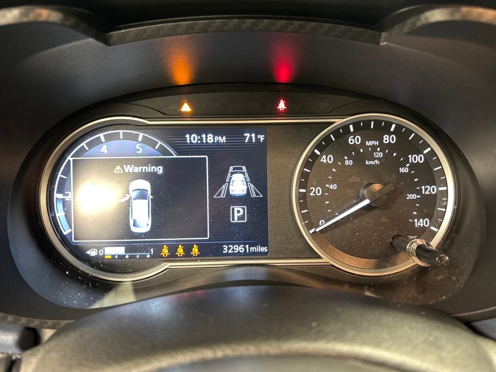 Used 2025 Nissan Versa SV image 33