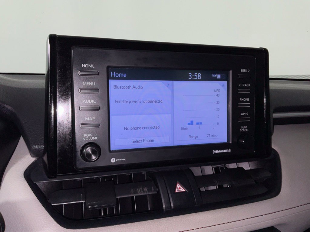 Used 2020 Toyota RAV4 XLE FWD image 22