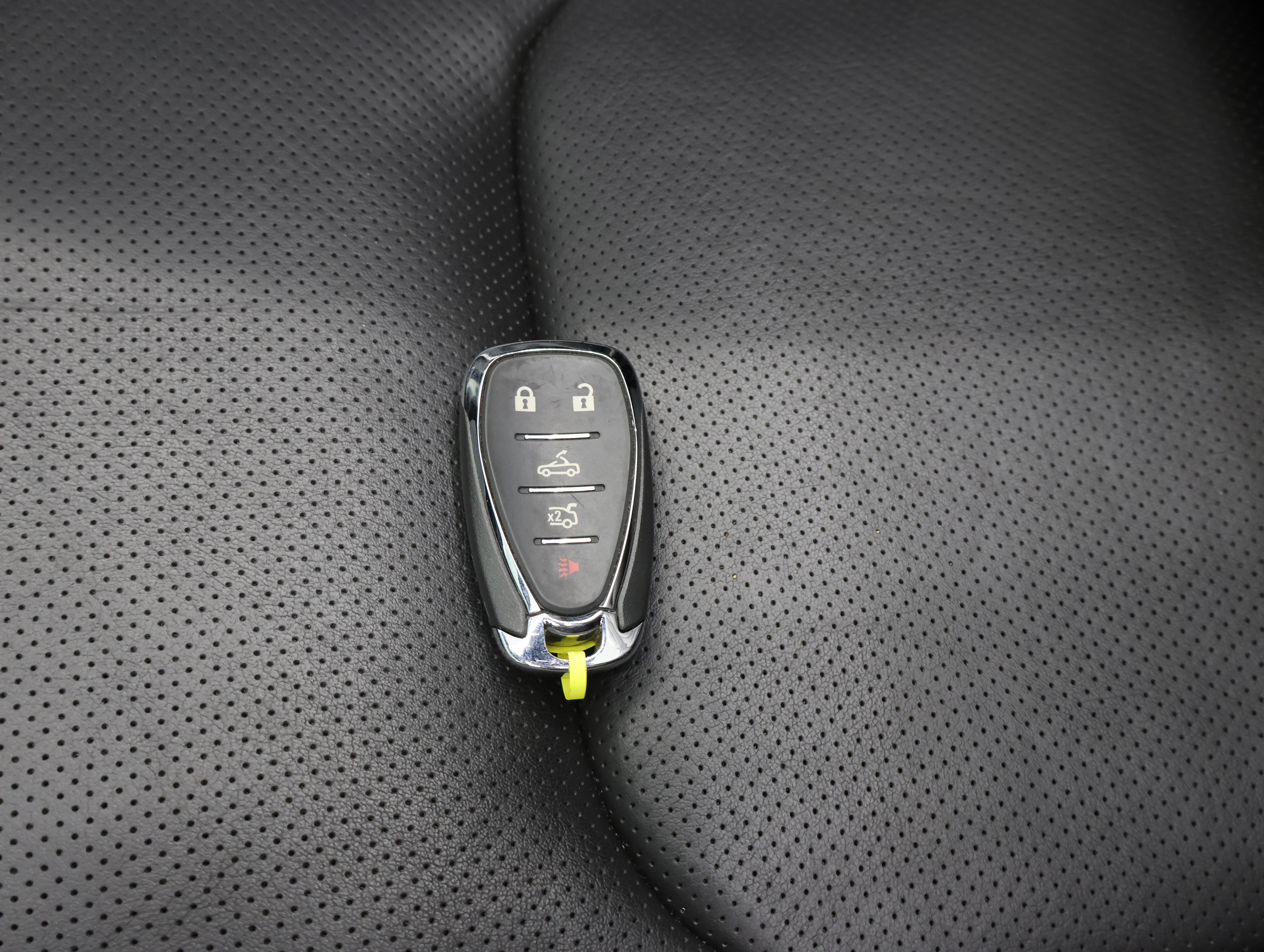 Used 2019 Chevrolet Camaro SS RWD image 48