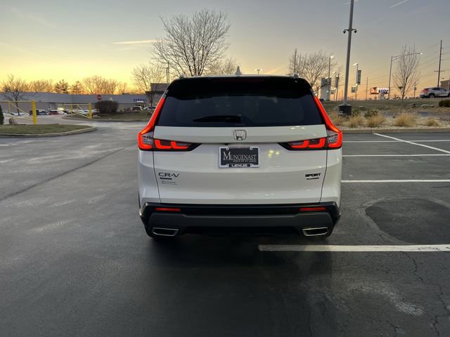 Used 2024 Honda CR-V Sport Touring image 4