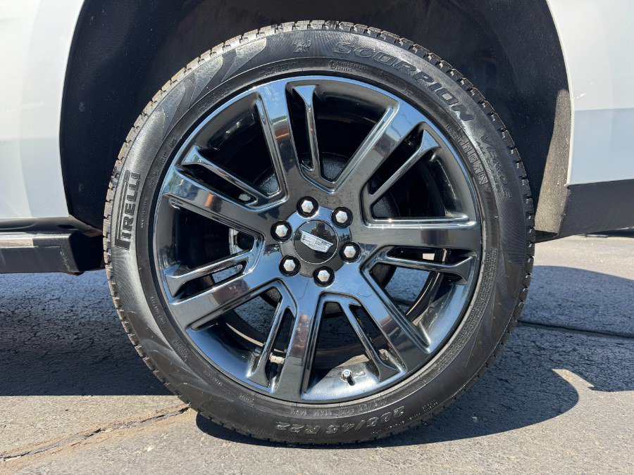 Used 2018 Cadillac Escalade Platinum AWD/4WD image 13