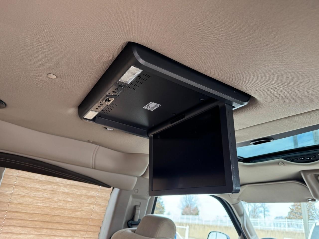 Used 2020 GMC Savana 2500 w/ Enhanced Convenience Package image 10