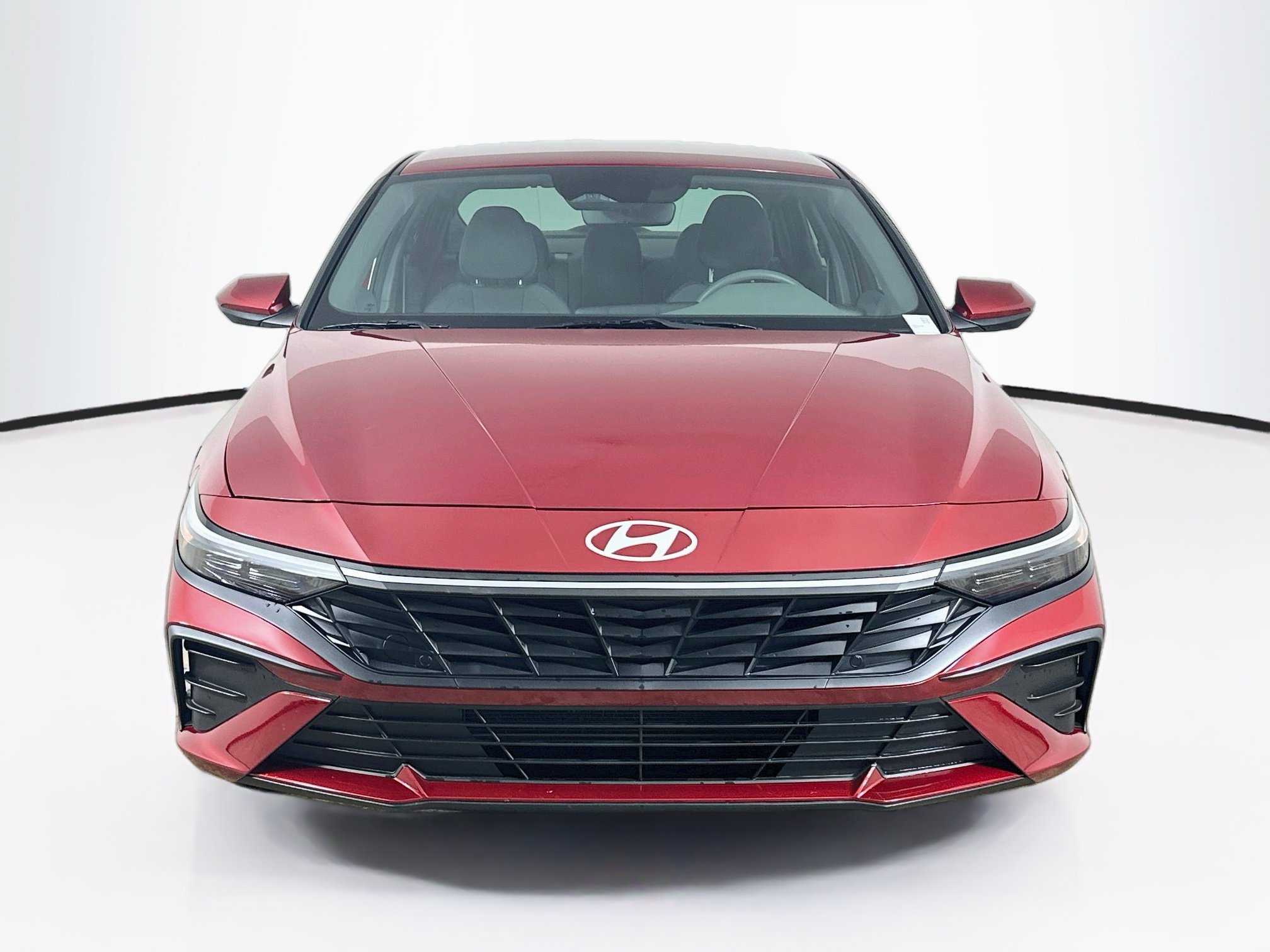 Used 2024 Hyundai Elantra SEL FWD image 2