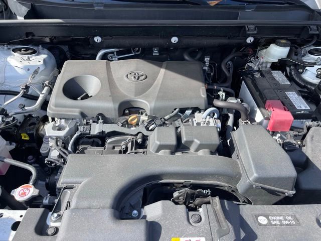 Used 2023 Toyota RAV4 XLE w/ Convenience Package FWD image 5