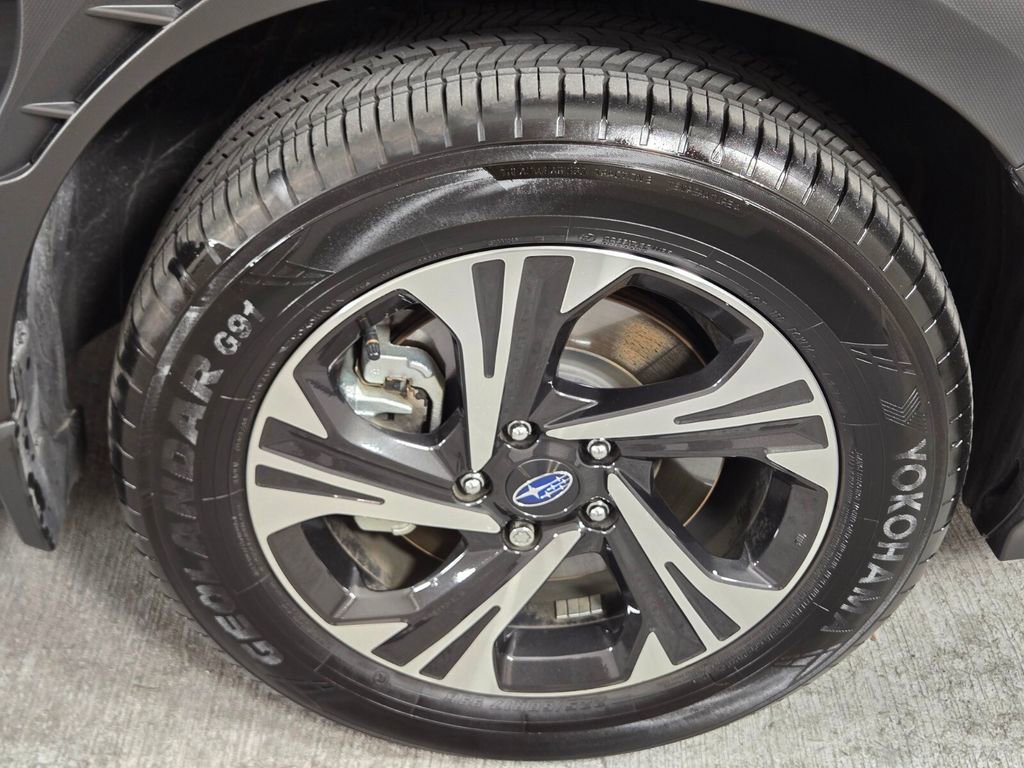 Certified 2025 Subaru Crosstrek 2.0i Premium AWD/4WD image 11