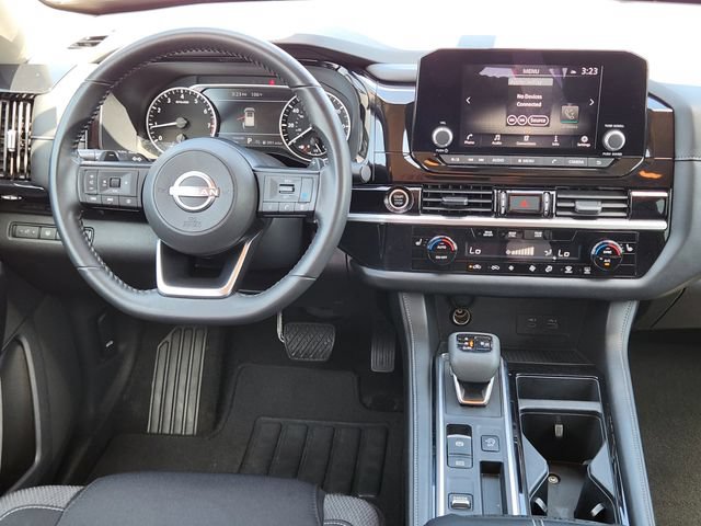 Used 2024 Nissan Pathfinder SV FWD image 30