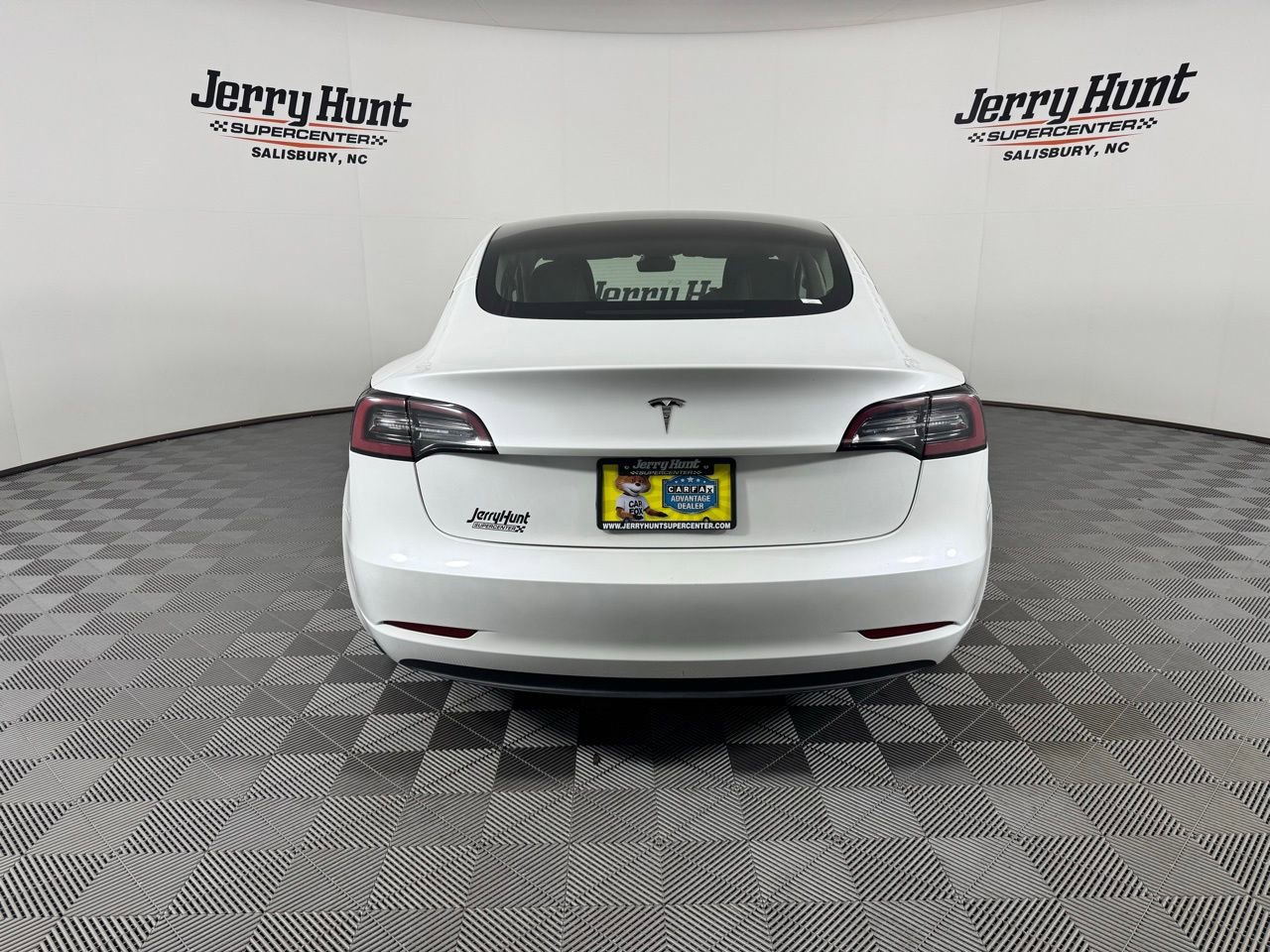 Used 2023 Tesla Model 3 Standard Range image 6