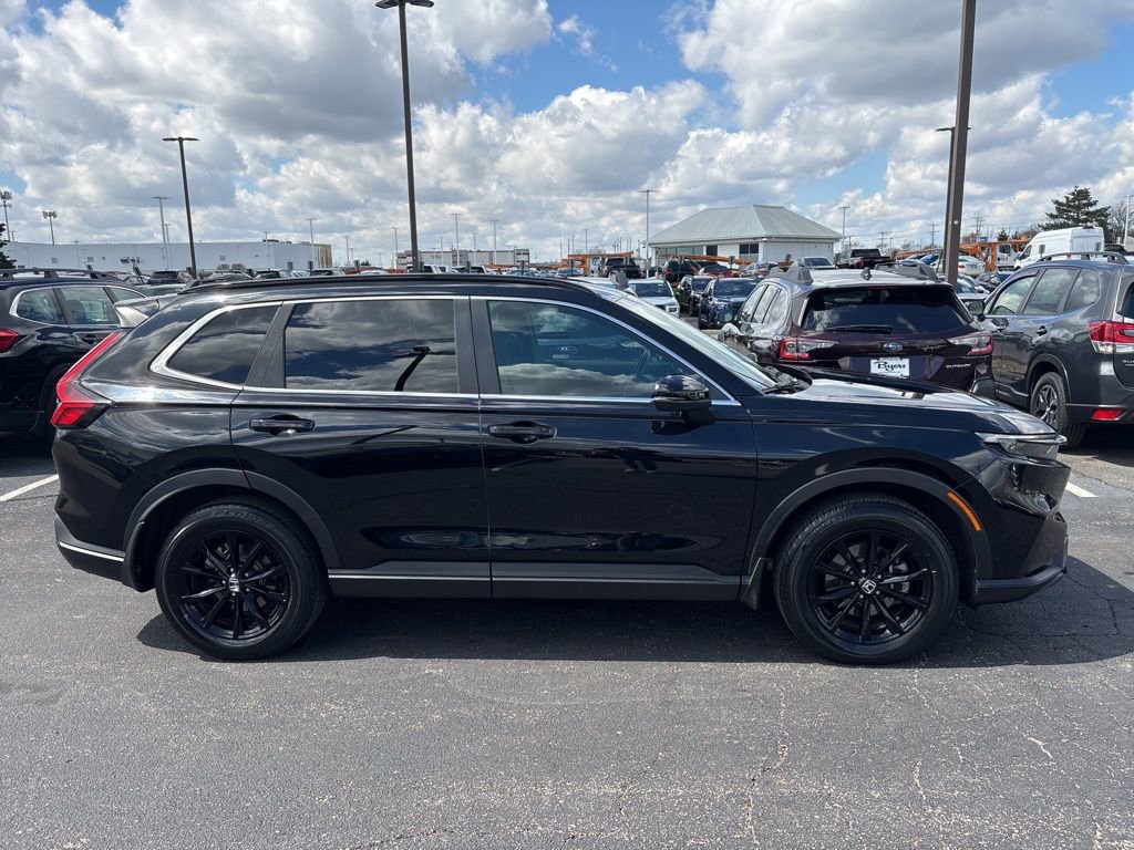 Used 2023 Honda CR-V Sport image 2