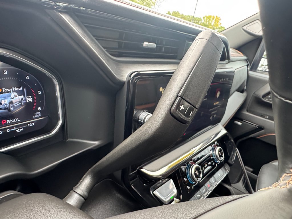 Used 2025 GMC Sierra 3500 AT4 w/ AT4 Premium Plus Package AWD/4WD image 33