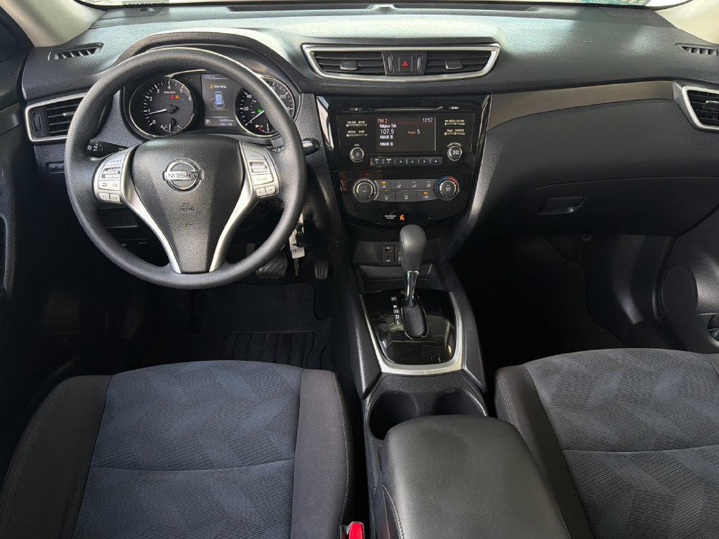 Used 2016 Nissan Rogue S w/ Appearance Package FWD image 13