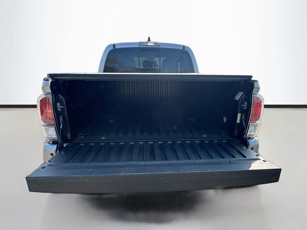 Used 2021 Toyota Tacoma TRD Sport w/ Technology Package image 28