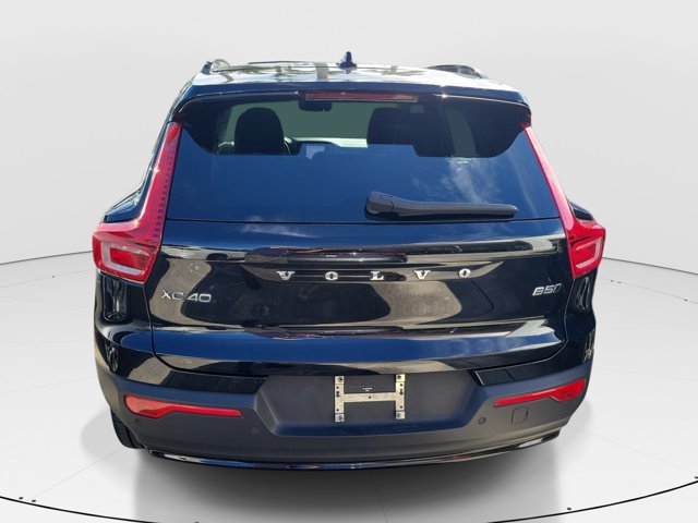 Used 2024 Volvo XC40 B5 Core w/ Protection Package Premier AWD/4WD image 5