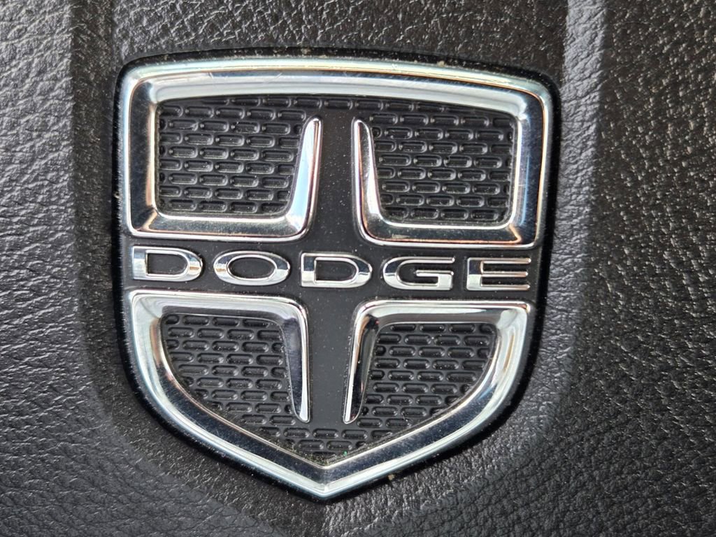 Used 2018 Dodge Grand Caravan SE FWD image 31