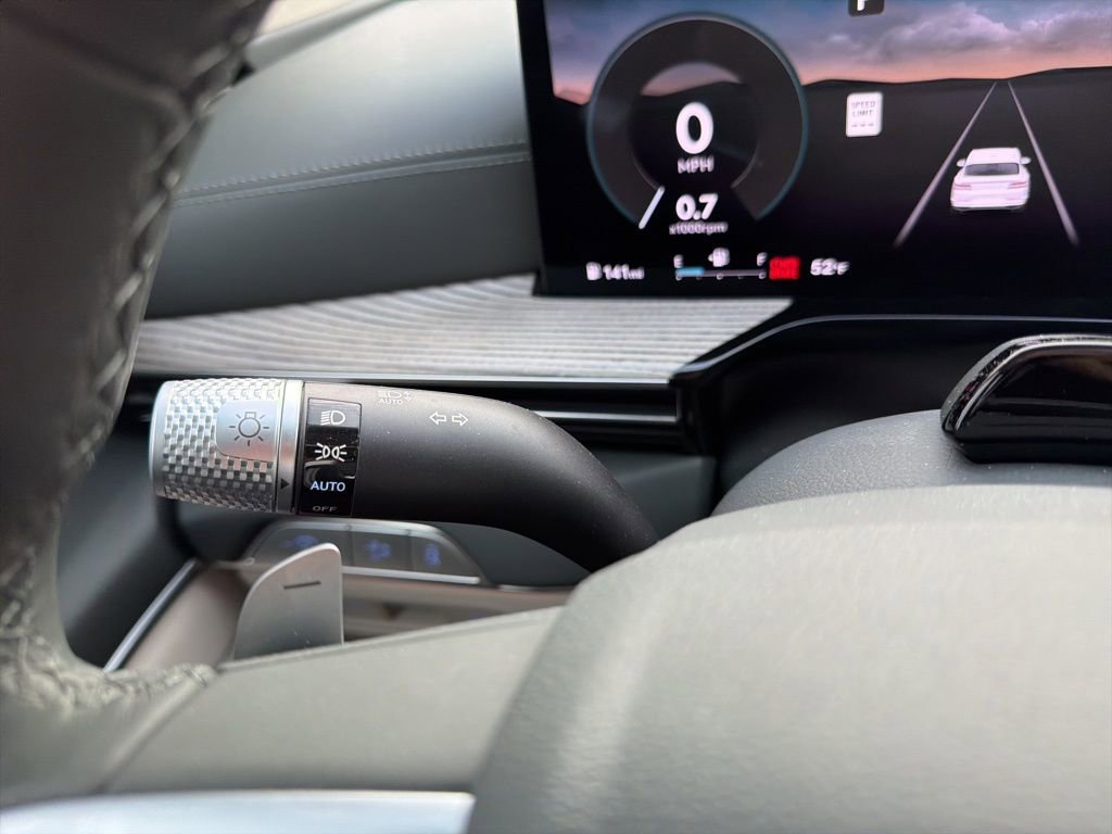 Used 2025 Genesis GV80 2.5T Prestige image 17