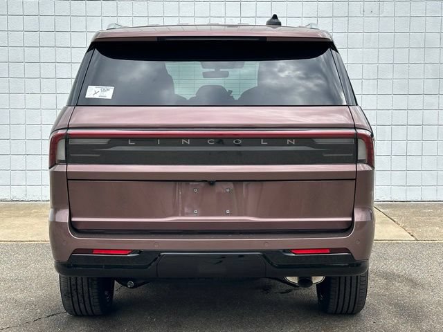 New 2027 Lincoln Navigator Black Label AWD/4WD image 4