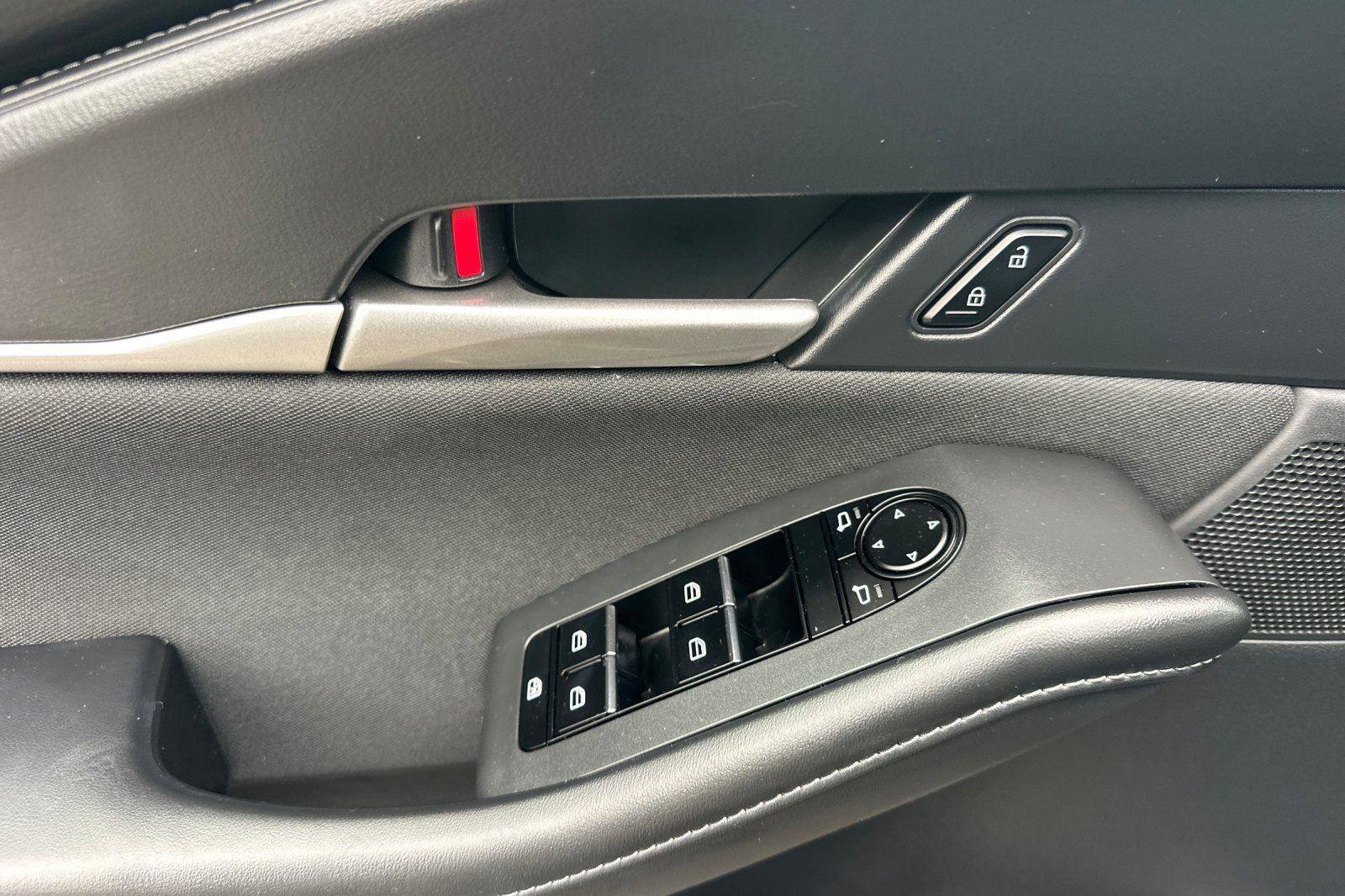 Certified 2025 MAZDA CX-30 AWD 2.5 S image 13