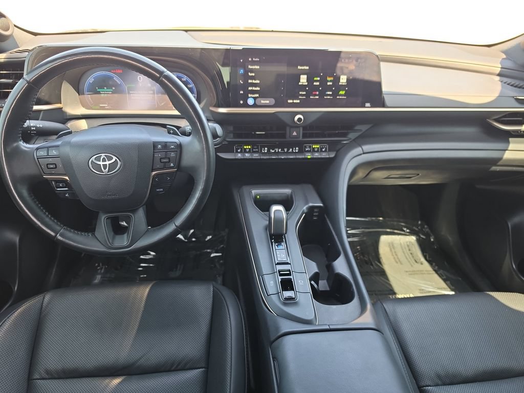 Used 2023 Toyota Crown Platinum AWD/4WD image 12