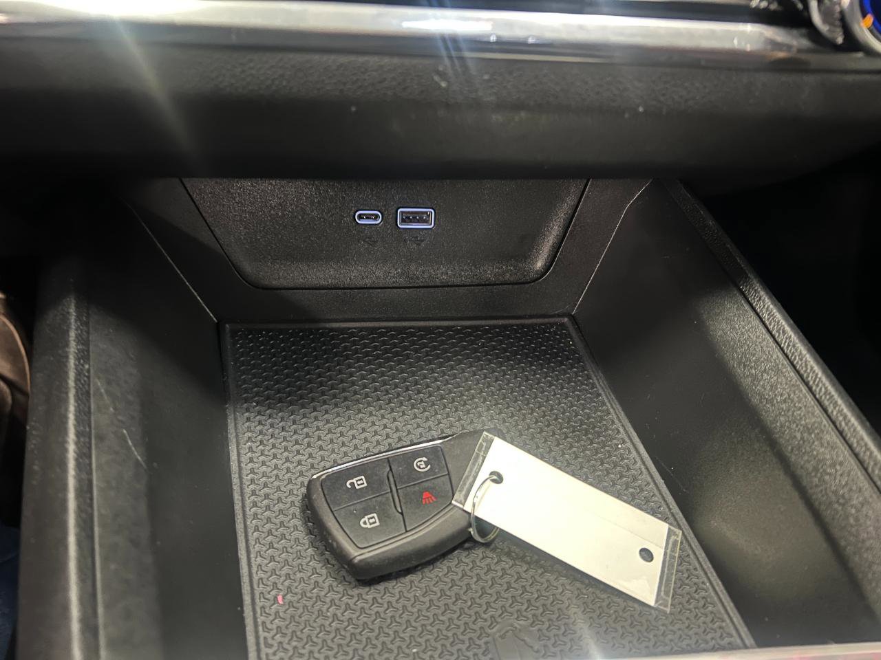 Used 2025 Chevrolet Equinox LT image 42