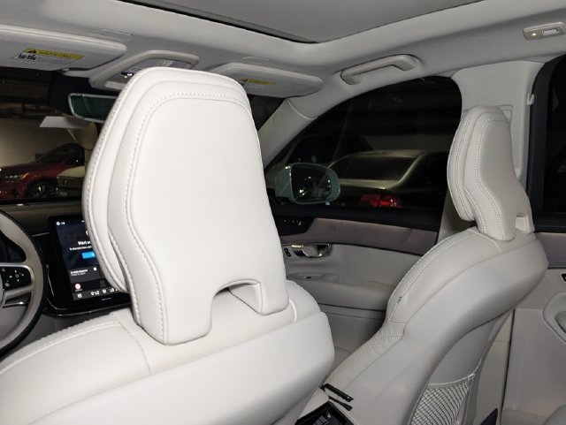 New 2026 Volvo XC90 T8 Ultra w/ Protection Package AWD/4WD image 25