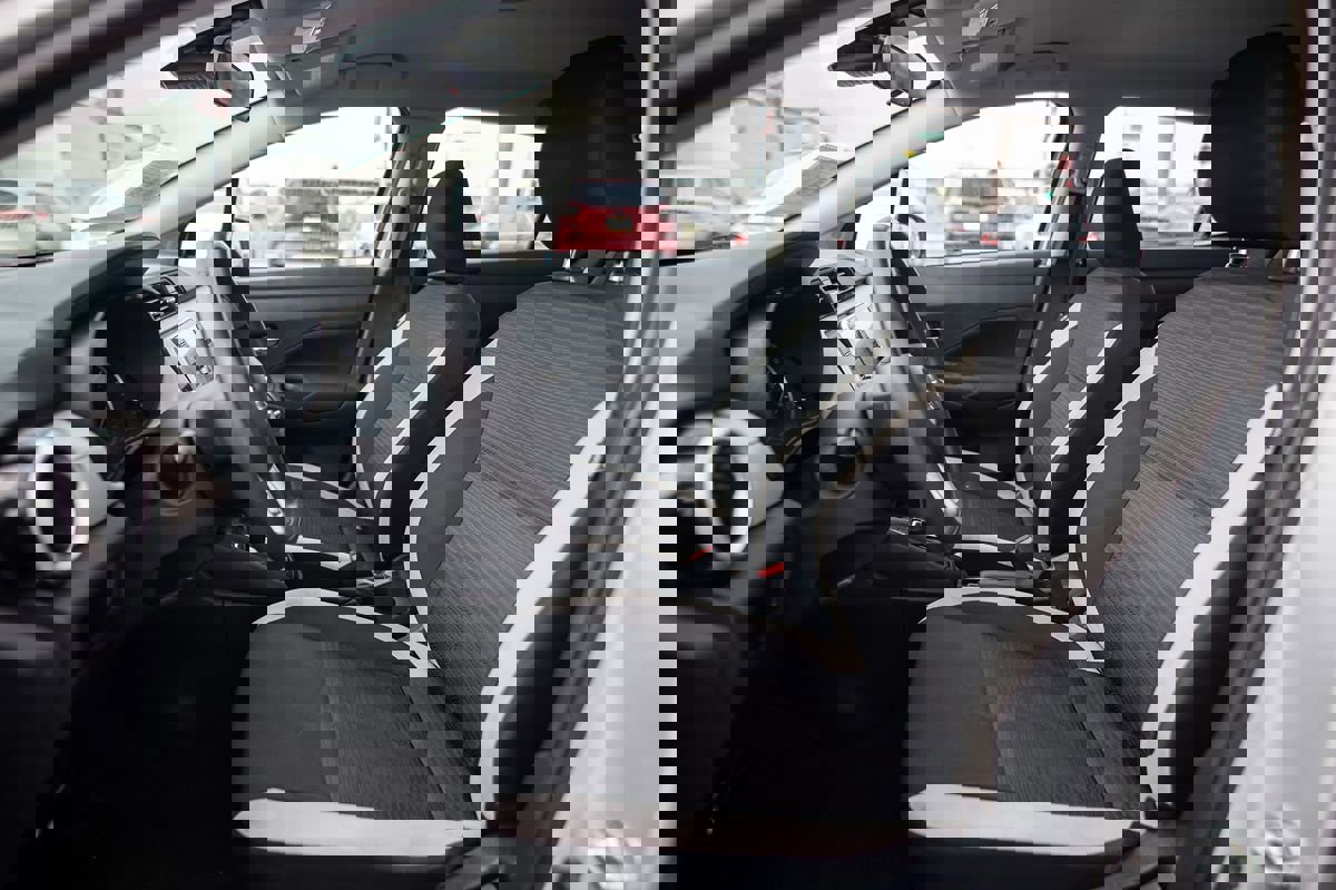 Used 2021 Nissan Versa SV image 21