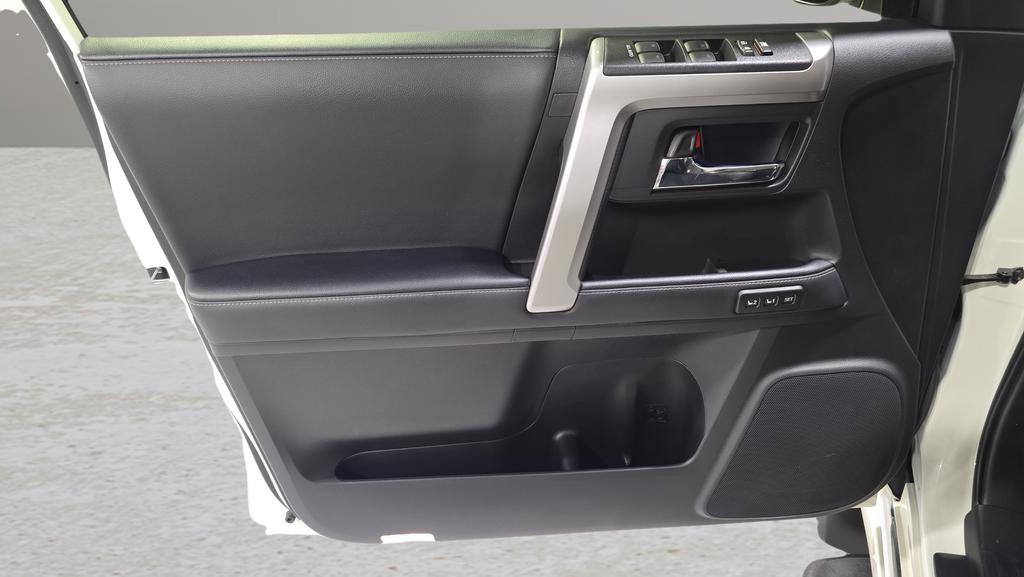 Used 2022 Toyota 4Runner Limited image 9