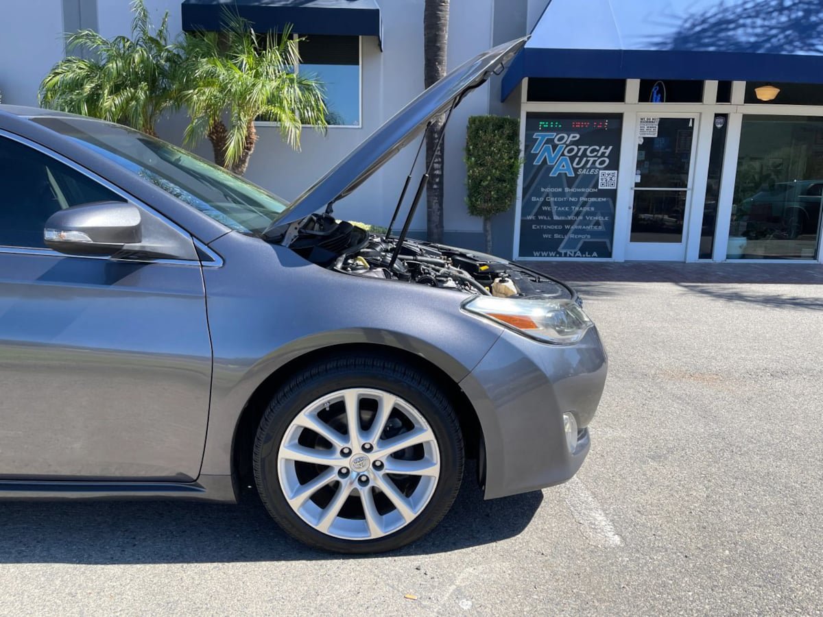 Used 2014 Toyota Avalon XLE Touring FWD image 33