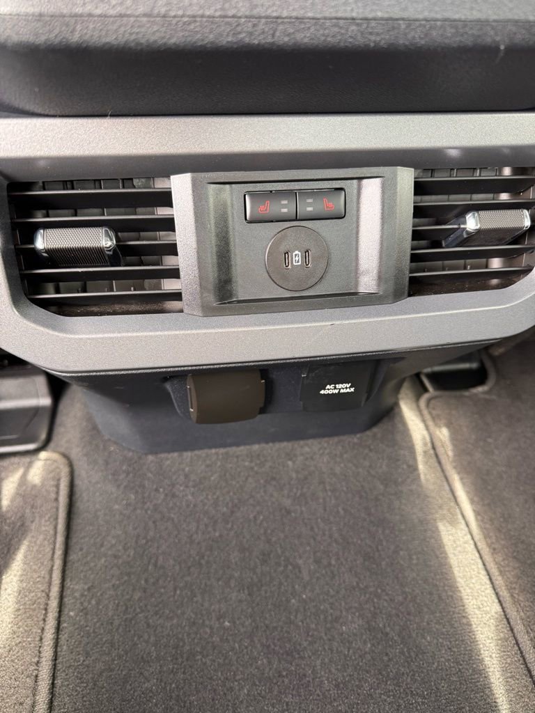 Used 2024 Ford F250 Lariat image 17