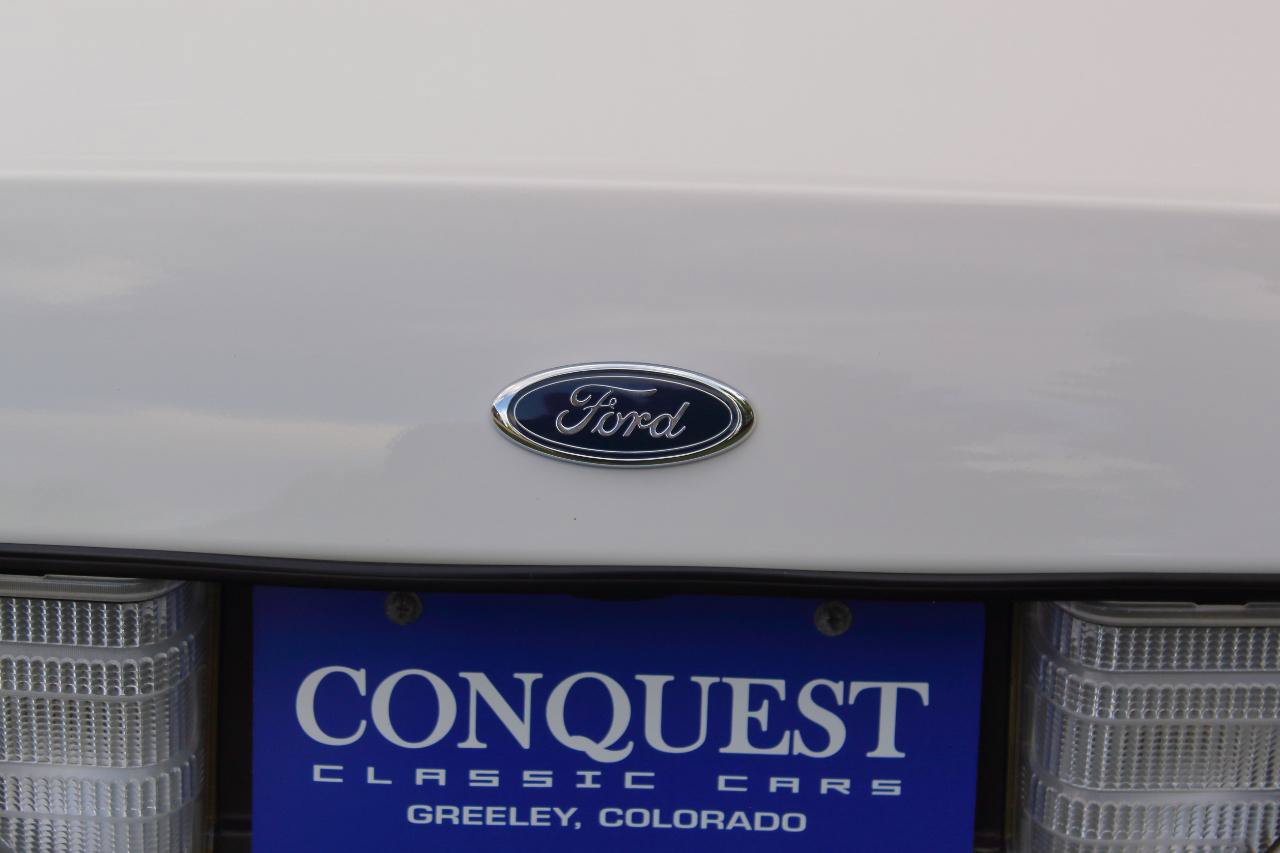 Used 1999 Ford Crown Victoria LX RWD image 27
