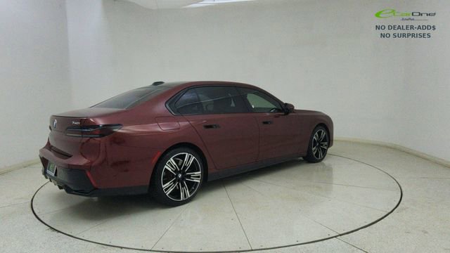 Used 2023 BMW 740i image 69