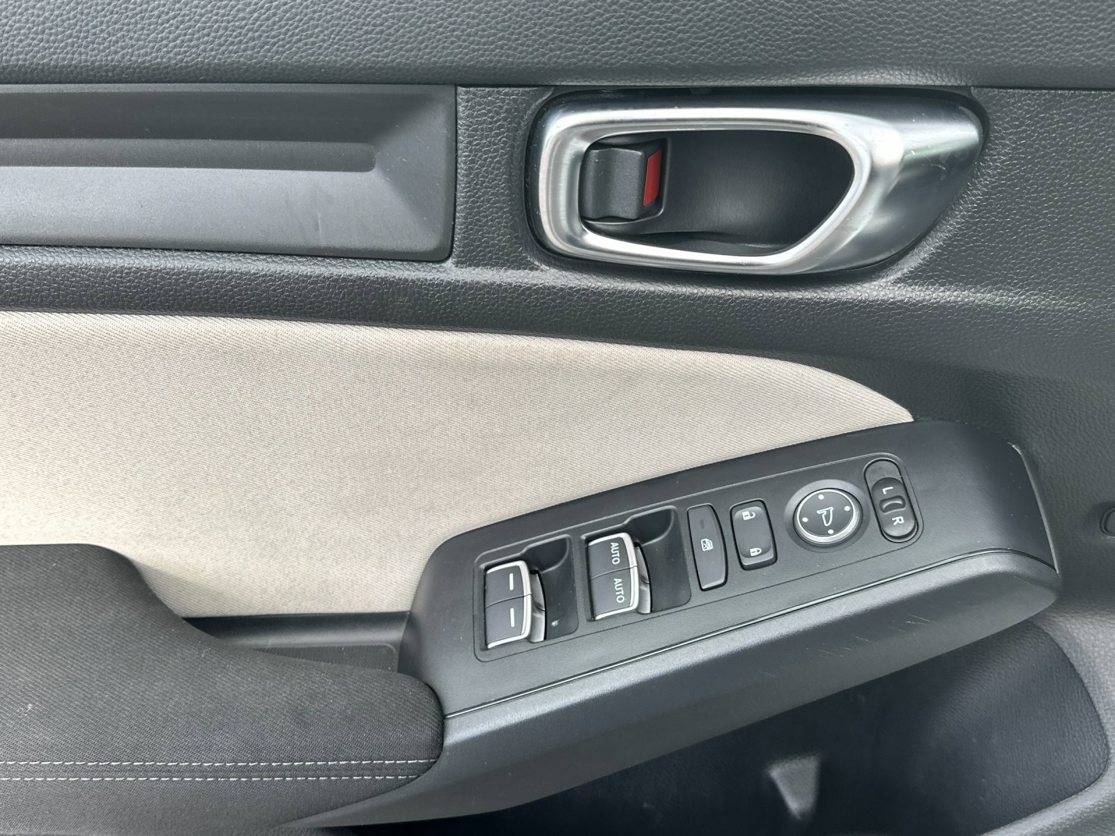 Used 2024 Honda Civic LX image 11