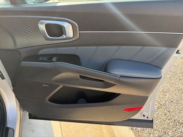 Used 2025 Kia Sorento SX Prestige image 27