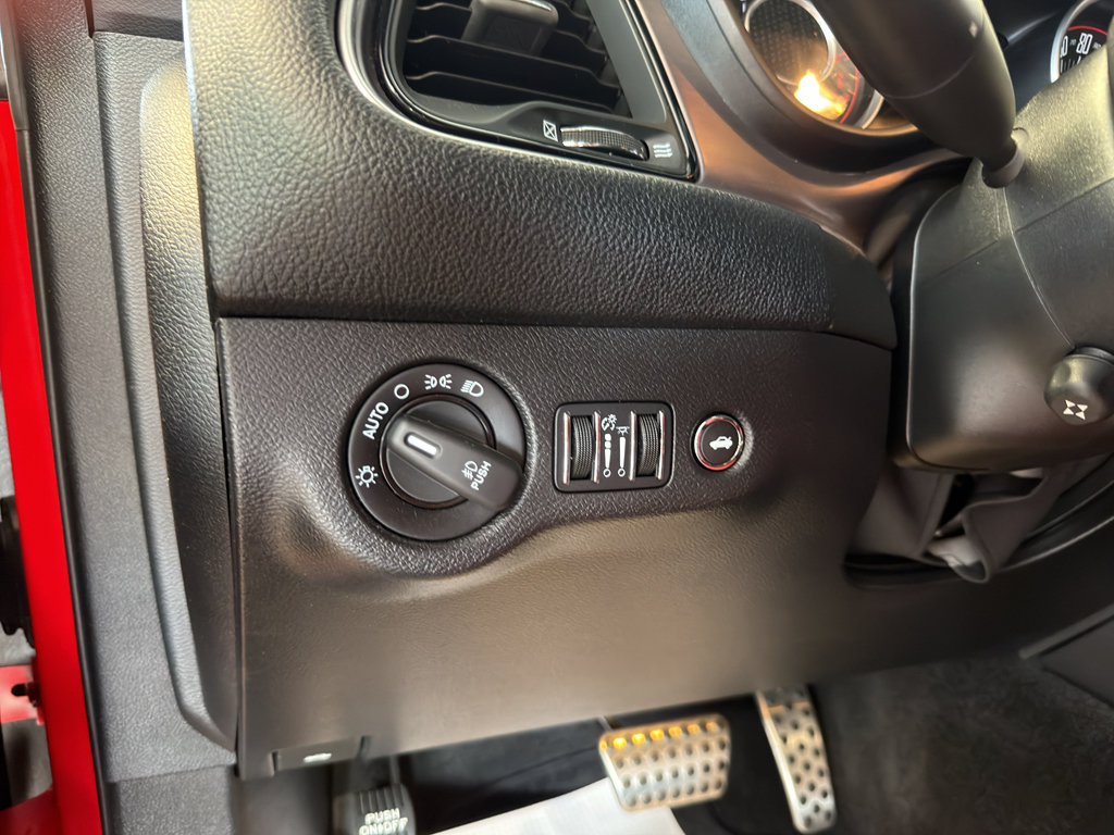 Used 2015 Dodge Challenger R/T Plus RWD image 17