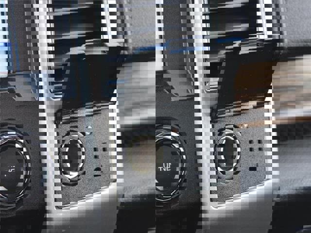 Used 2018 Ford F150 Lariat image 18