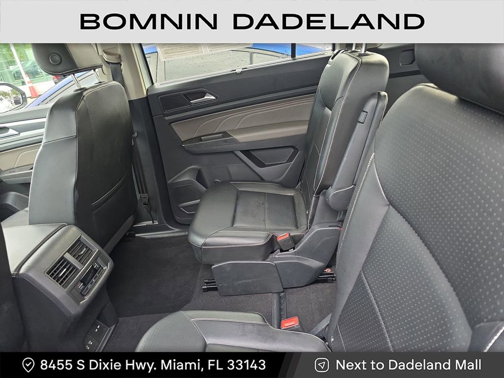 Used 2022 Volkswagen Atlas SEL R-Line image 14
