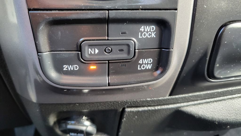 Used 2024 RAM 1500 Classic Warlock image 33