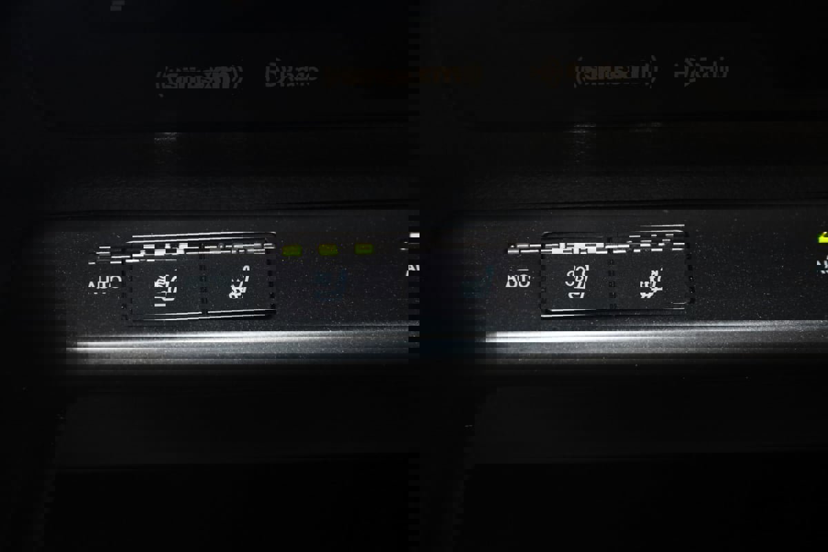 Used 2020 Lexus UX 250h F Sport image 8