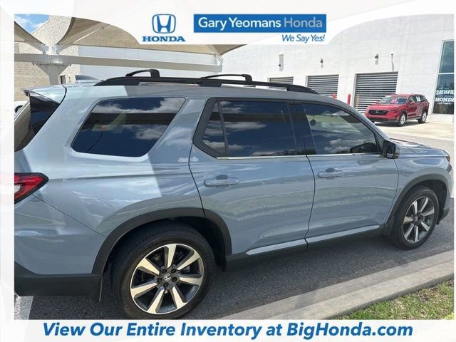Used 2024 Honda Pilot Touring image 15
