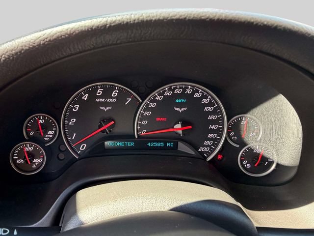 Used 2005 Chevrolet Corvette Coupe w/ Preferred Equipment Group RWD image 30