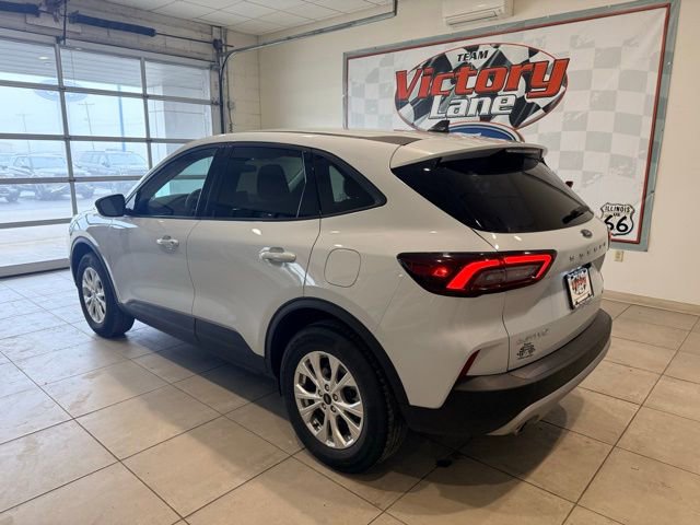 Used 2025 Ford Escape Active AWD/4WD image 10