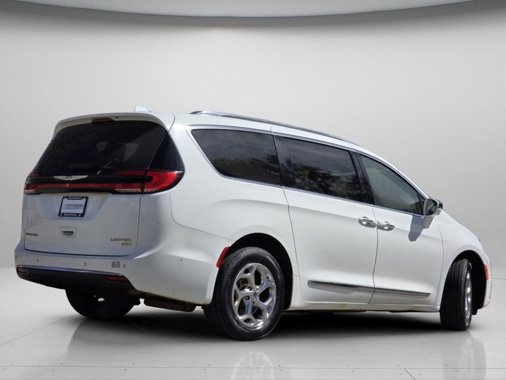 Used 2021 Chrysler Pacifica Limited w/ Premium & Safety Sphere Group AWD/4WD image 22