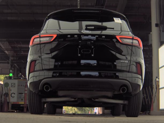 Used 2024 Ford Escape ST-Line w/ Tech Pack #1 AWD/4WD image 5