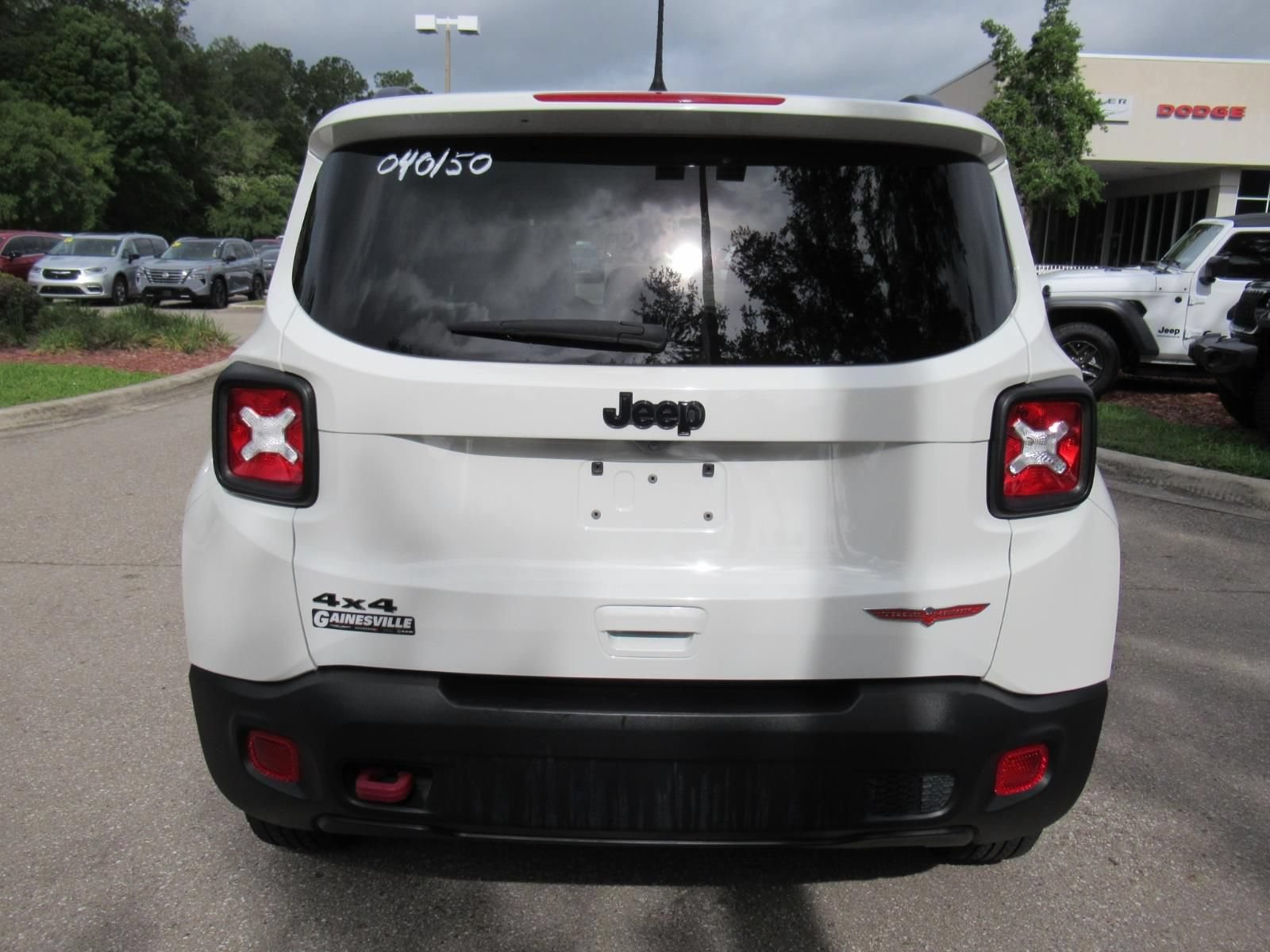 Certified 2023 Jeep Renegade Trailhawk AWD/4WD image 6