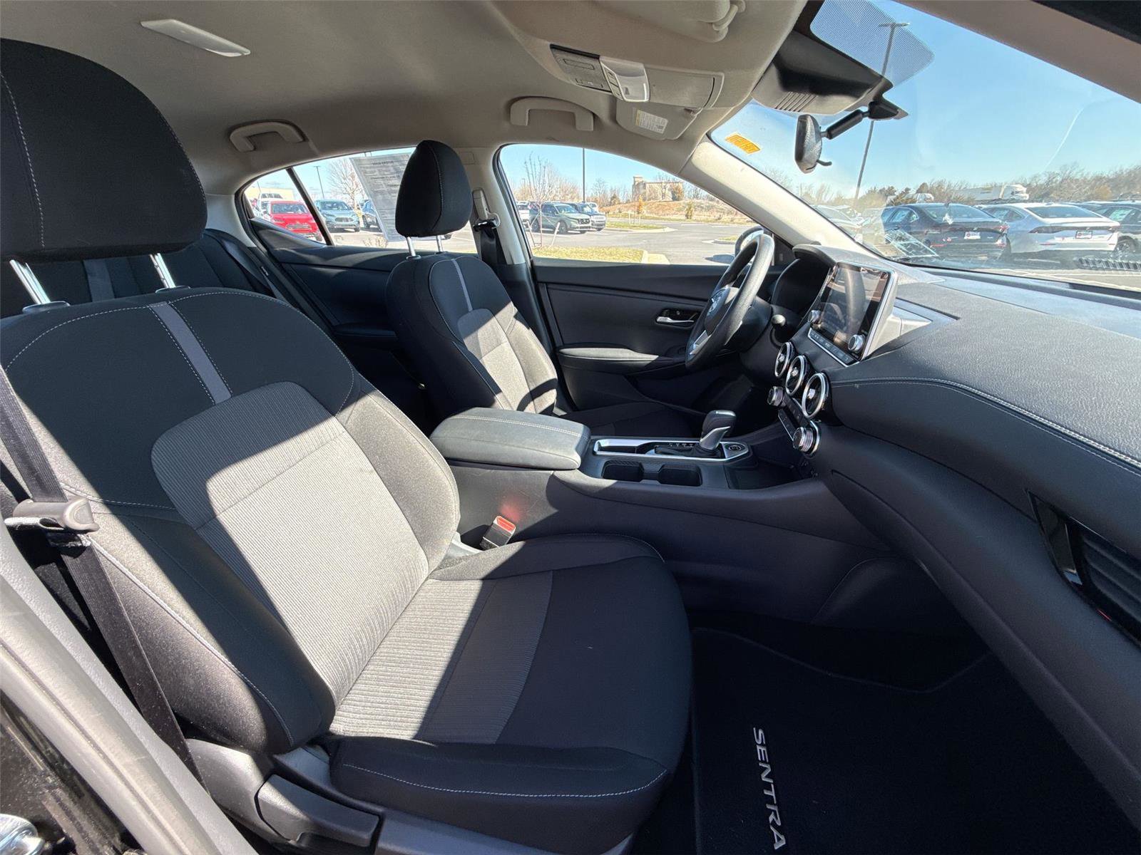 Used 2025 Nissan Sentra SV image 17
