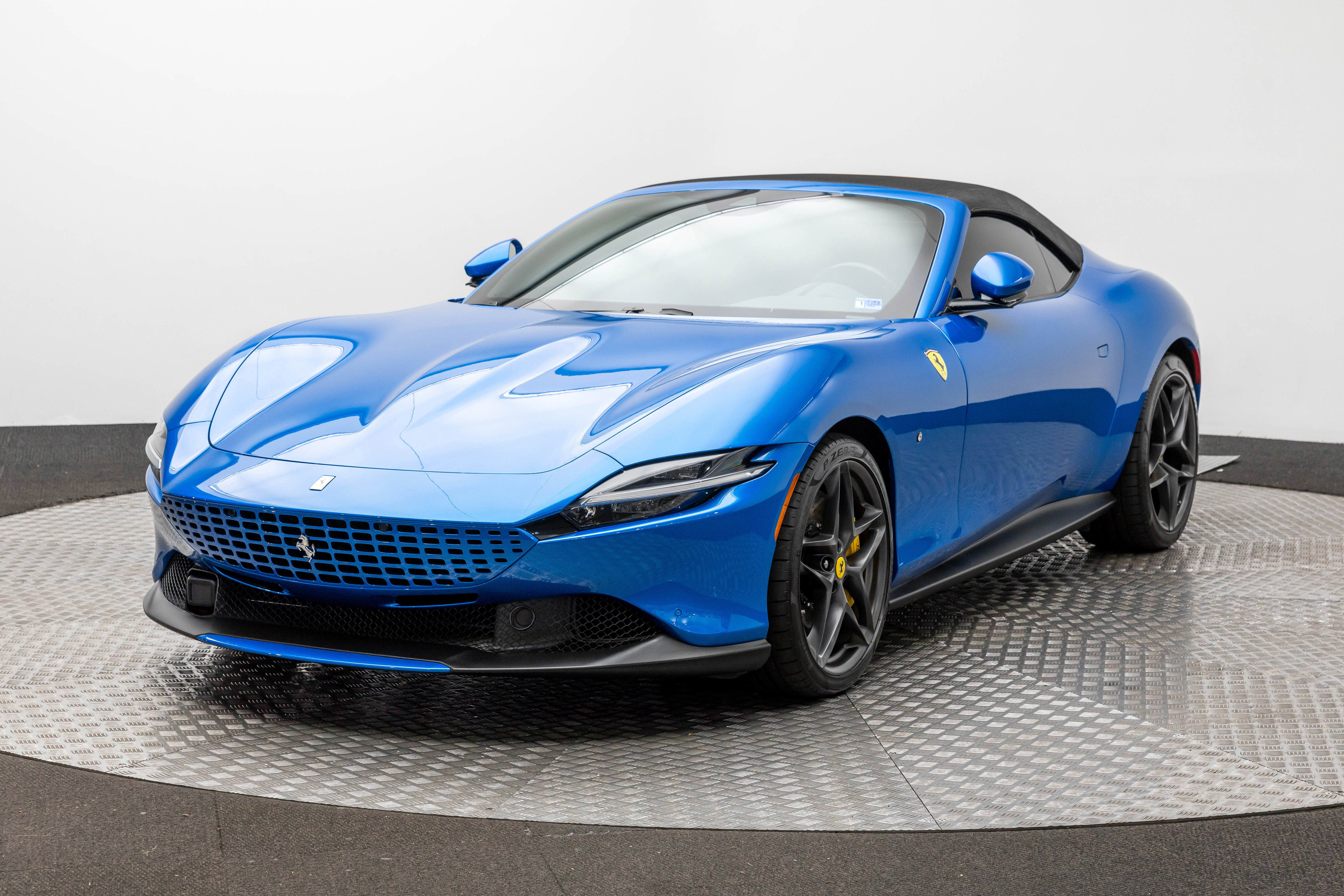 Certified 2025 Ferrari Roma Spider image 58