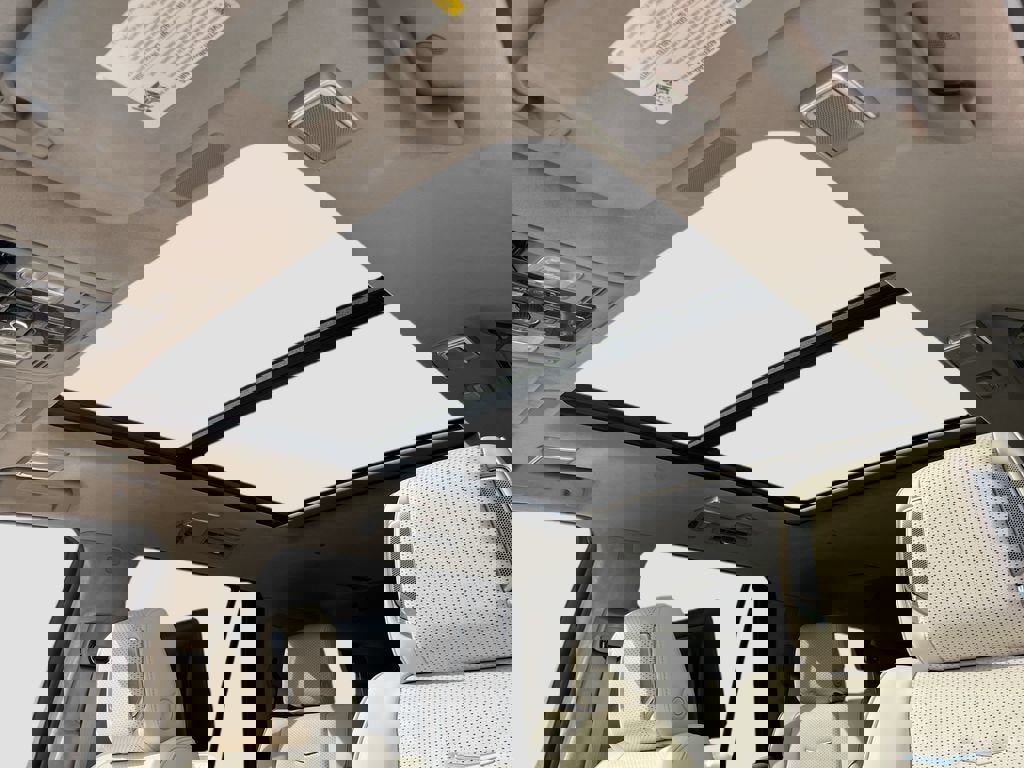 New 2025 Cadillac Escalade Sport Platinum w/ LPO, ONYX Package image 23