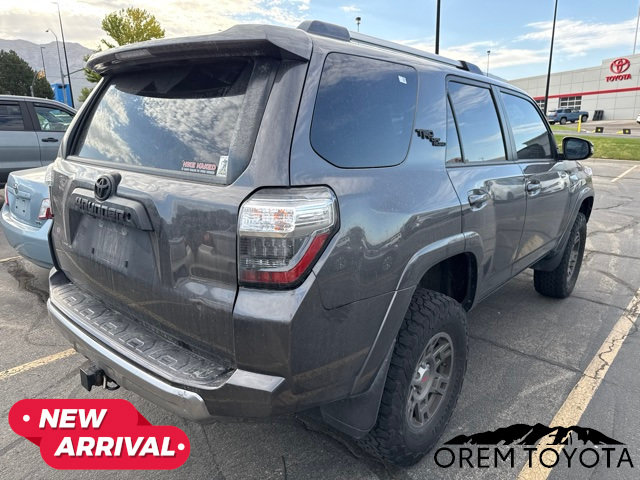 Used 2018 Toyota 4Runner TRD Off-Road Premium w/ TRD Performance Package AWD/4WD image 2